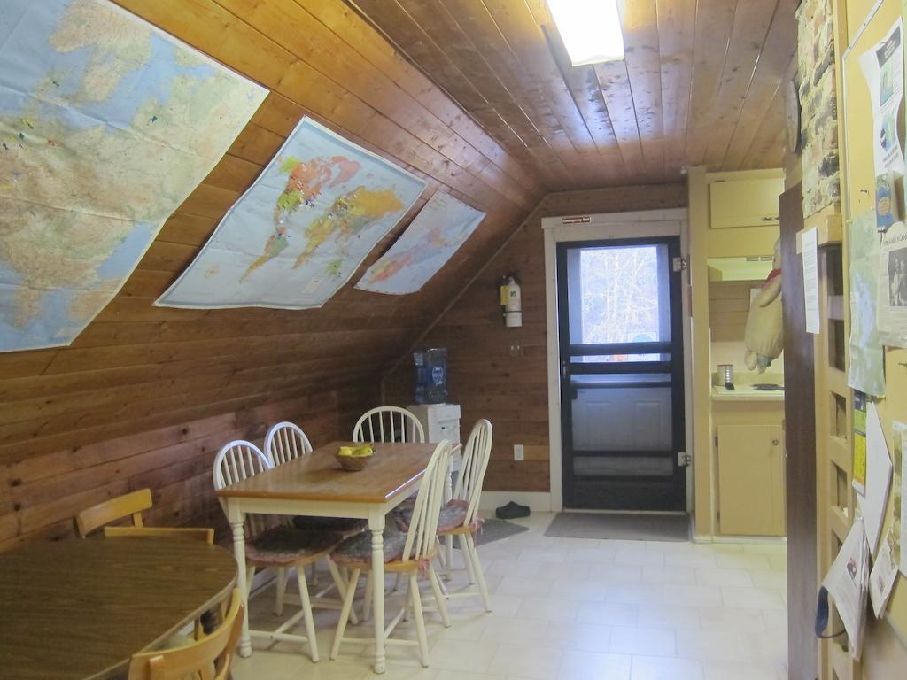 Caledonia Country Hostel Exterior photo